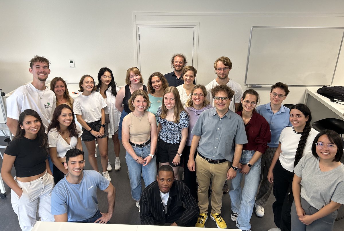 We are thrilled to welcome our new ISLANDS MSc and Research Master students to the start of a new semester at University of Groningen - Faculty of Spatial Sciences! 🇳🇱 As tradition, we created a human map with our new cohort — and we nearly covered the whole world!! 🌍 🌎 🌏