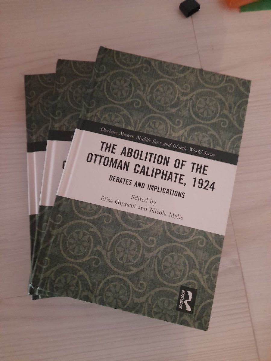 The book just arrived!!!!
Happy to have it on my desk.