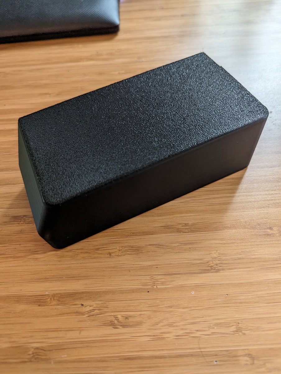 reviveretro's tweet photo. Printed these hand rests for the 8bitdo arcade stick designed by Pixel-Guy on thingiverse. They stick to the frame with gorilla tape and are super sturdy. Can pick the whole thing up by the hand rest. A much needed mod imo. https://t.co/8PwzMlph6J