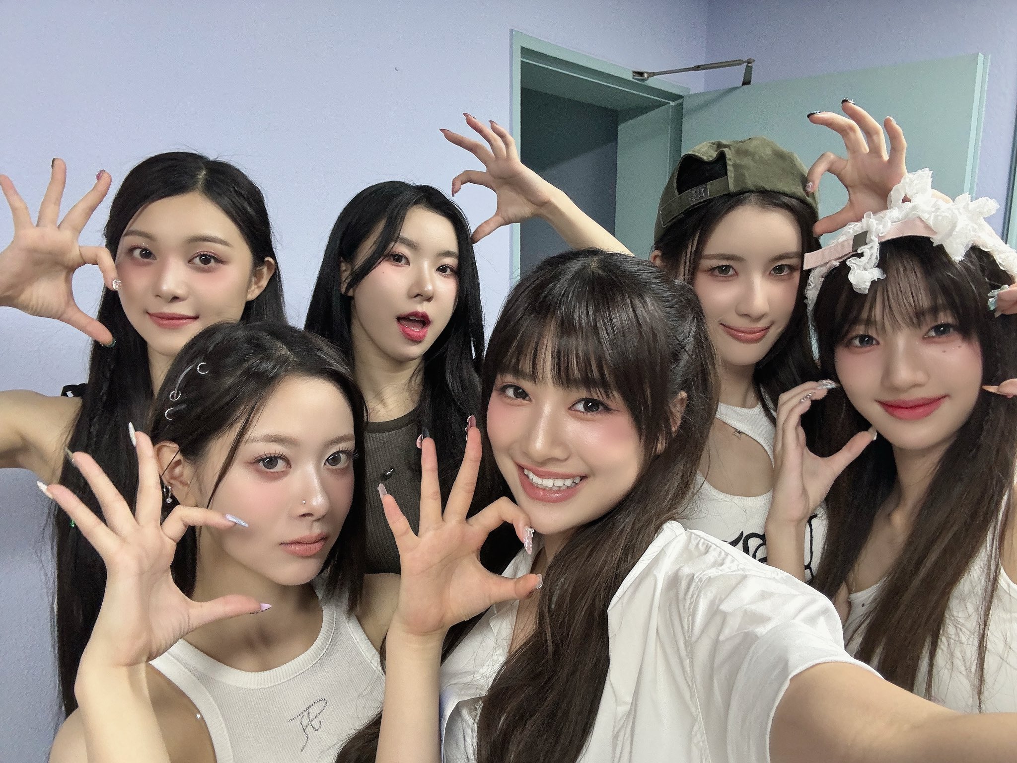 GWe6L56boAEJDRi?format=jpg&name=large