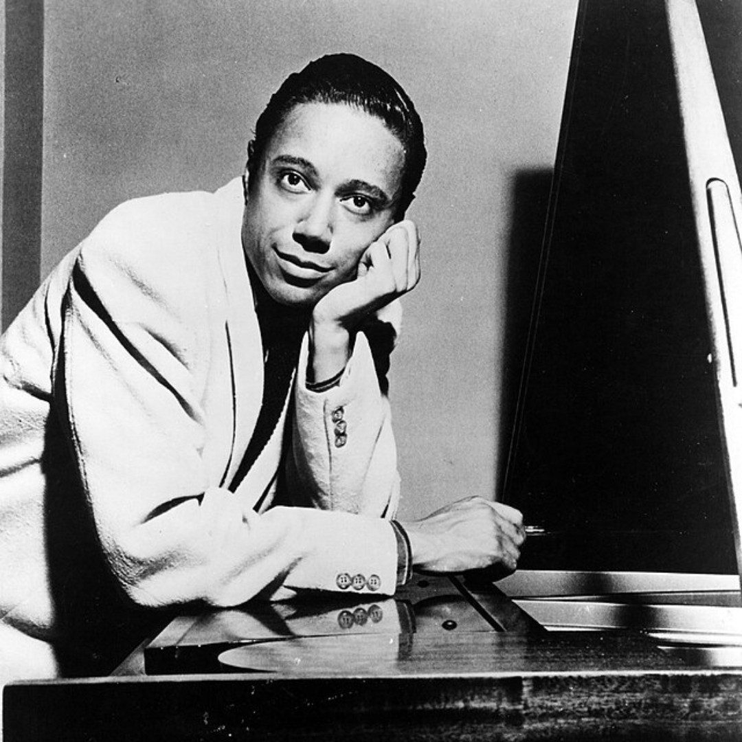#MotivationMonday

Today we honor the birthday of the legendary #jazz #pianist and composer #horacesilver . A pioneer of the #bebop style, Silver stands out for his bluesy style and his 35 years of touring with the famous combo the Jazz Messengers.  #followyourdream