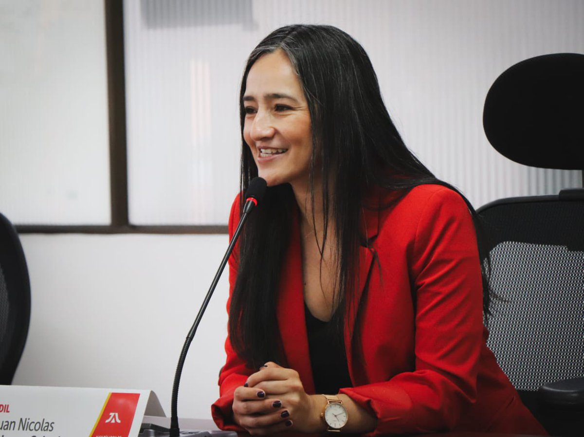 secredistmujer's tweet photo. La Agenda 2030 nos desafía a alcanzar la igualdad de género. En @Bogota, trabajamos para impulsar el liderazgo de las mujeres en la política local y garantizando sus derechos en las JAL. https://t.co/HA5NcrAD6i