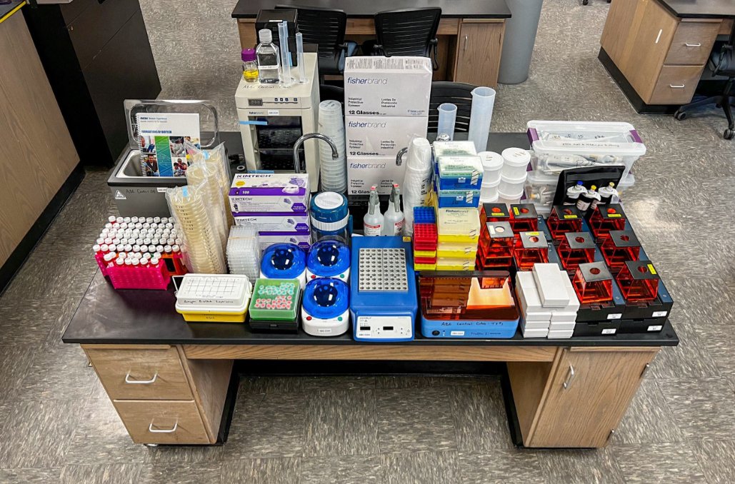 ABEProgOffice's tweet photo. What's in an ABE kit??? Check out the contents of an ABE kit from ABE Central Ohio! All of these items are loaned to schools as part of the ABE program! If you're interested in this program, check if there's a program site near you! https://t.co/vaxPcDimOz https://t.co/JIR4UY9t9H