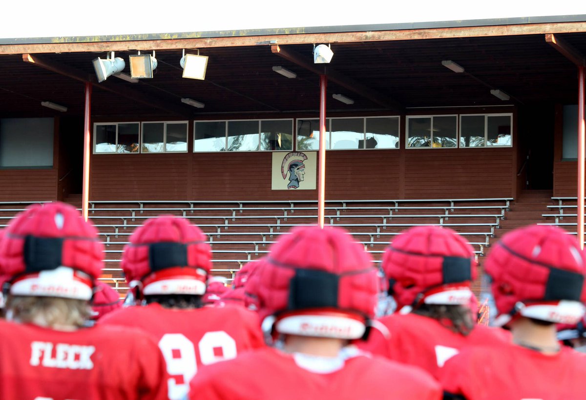‘We’re all ready to go’: Stanwood football prepared to prove the underdog story is true once again dlvr.it/TCjllY