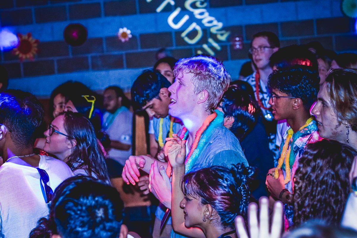 Big thanks to everyone who came out to Welcome to the Gorsebrook last night! 🎉 The vibes were unreal, and Atay &amp; Jax killed it! 🎶 If you missed it, don’t worry—Welcome Weeks isn’t over yet! 🤩 Check out the full schedule at smusa.ca/welcomeweeks24.