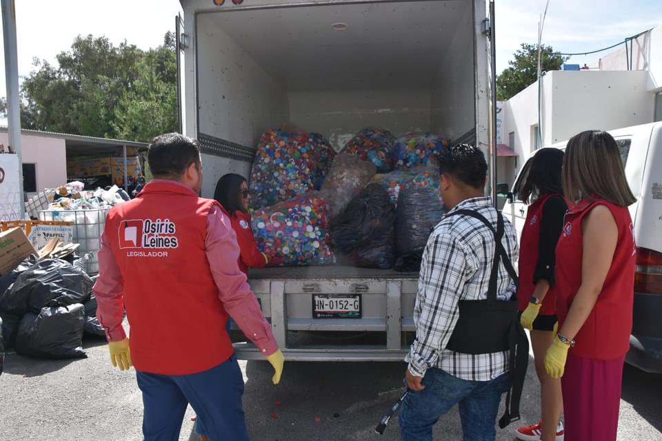 Osiris Leines tweet media