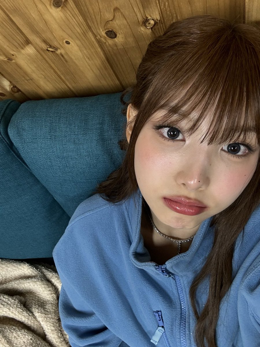 nayeon tweet media