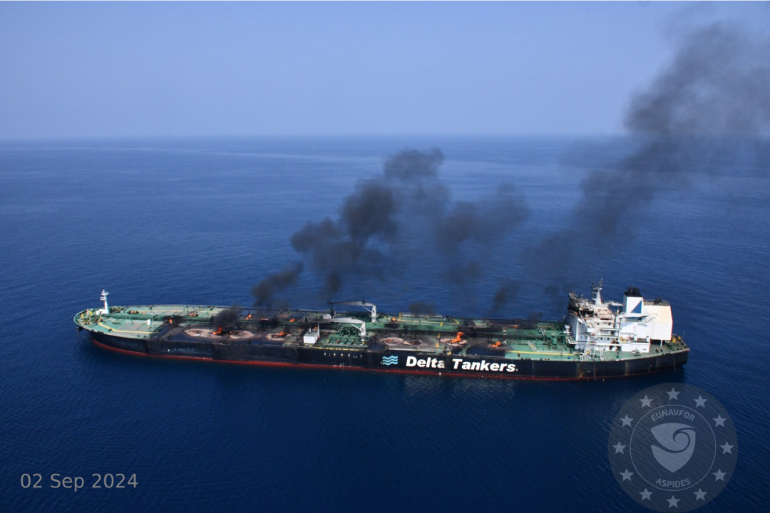 The MV SOUNION, due to the large amount of crude oil it carries, presents a significant environmental threat. Private companies are involved in the salvage operation that is about to start. Upon their request, EUNAVFOR ASPIDES will provide protection to the tug boats, that will