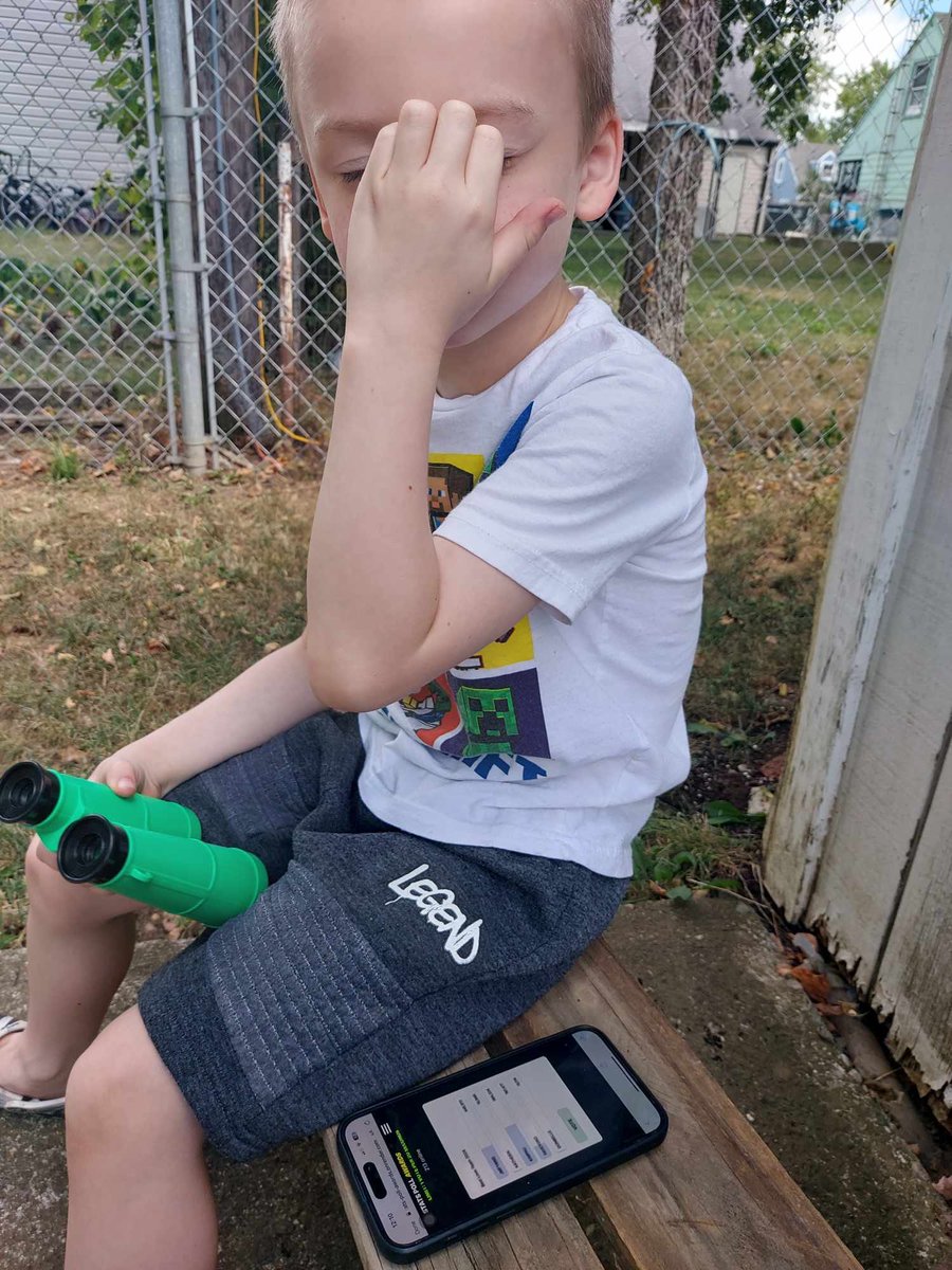 jenmtraylor's tweet photo. @marjaymi while lola is doing the yard work the apo is voting for kimpau🤣 https://t.co/nzyu7yTqcX