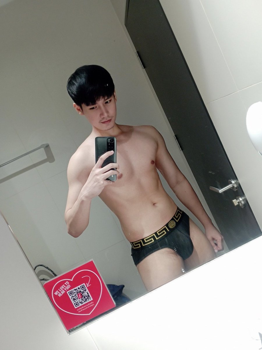 วันเกิดปีนี้จะมีคนเอาเทียนมาให้เป่าไหมนะ #ผู้ชายไซส์มินิ49