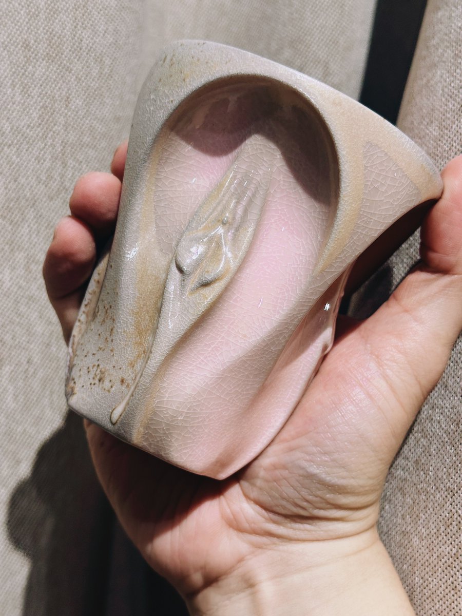 WANIMAL CERAMIC
【維納斯】杯 
柴燒

限量 10 
CNY   999 / 只 https://t.co/I0AWXApT2D