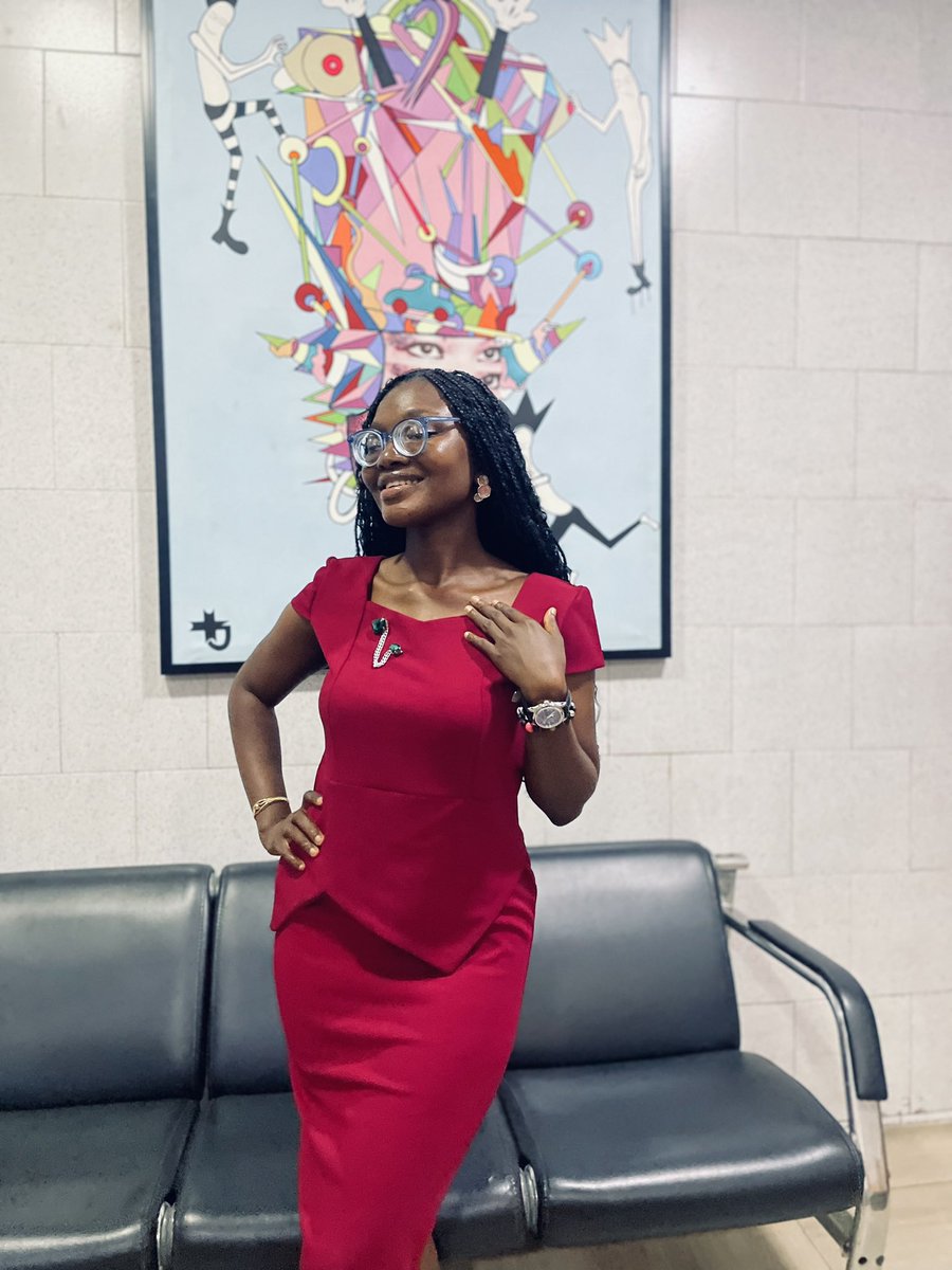 modupeakinyemi_'s tweet image. Monday Baddasery 💫 👸 
#corporatebaddie #supermo #brielle