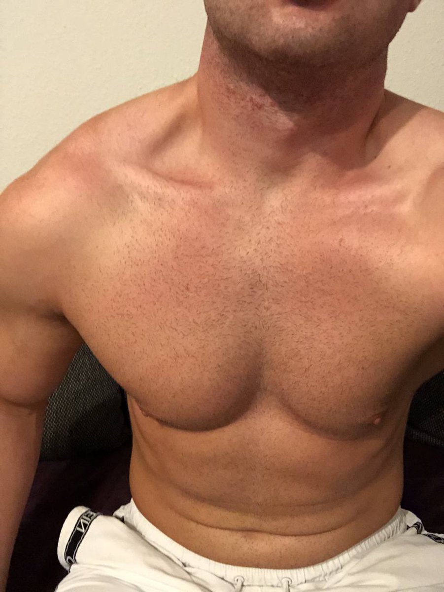 Come and Serve me now slave!!! Cashmaster wants to drain you hard now piggy. 
#findom #paypig #zahlsklave #drain #money #moneyslave #pig #cashmaster #master #alpha