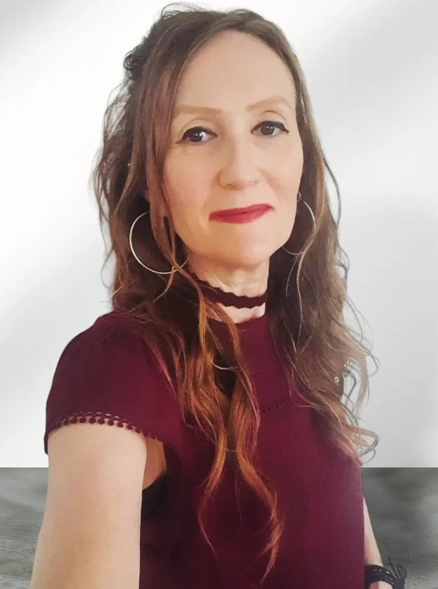 misheleneous's tweet photo. #MHHSBD #Etsy

𝗦𝗲𝗹𝗳 𝗘𝗺𝗽𝗹𝗼𝘆𝗲𝗱 𝗗𝗲𝘀𝗶𝗴𝗻𝗲𝗿 𝗠𝗮𝗸𝗲𝗿 𝘀𝗶𝗻𝗰𝗲 𝟮𝟬𝟭𝟯 🪡

I'm Helen with a Degree in Art &amp; Photography. I work in Manchester with dog Heidi to make 'miscellaneous' Handmade Gifts for Home &amp; Hound.

A Theo Paphitis SBS Winner https://t.co/AlFE9qETaE