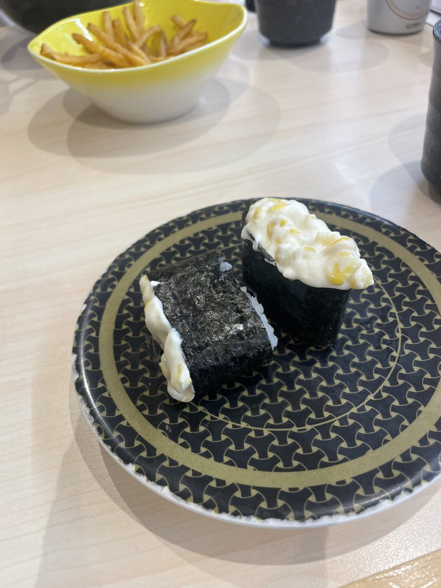 smd__0504's tweet photo. 目の前でなーさんが私の痛々しいX遡ってるのでマヨコーンおいときます。 https://t.co/rxvqcAEGdX