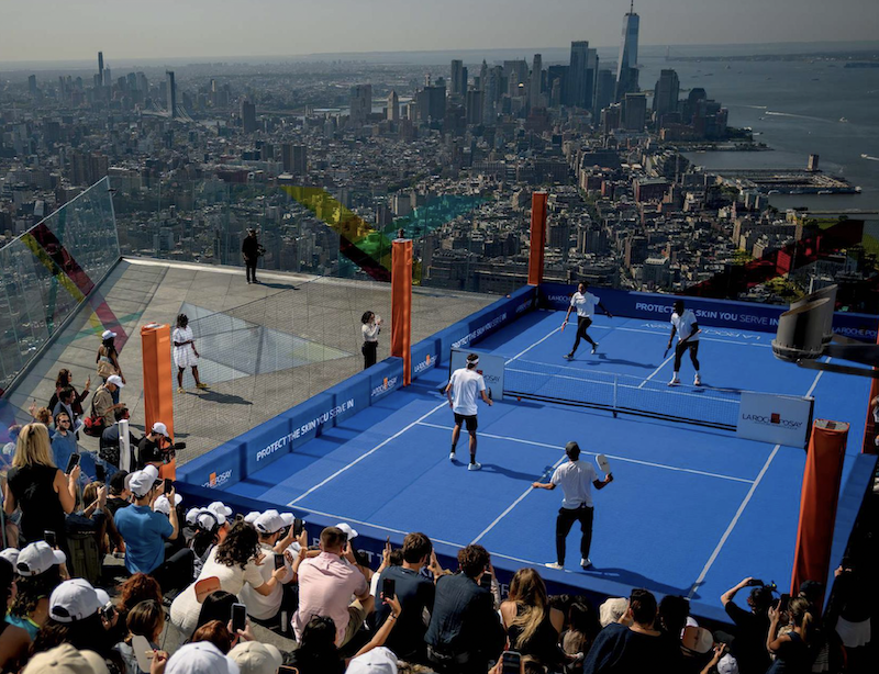 Benjam1G's tweet photo. Match de Pickelball perché à New York avec Frances Tiafoe, Madison Keys, Taylor Fritz et Alex De Minaur, organisé par La Roche Posay 🎾 https://t.co/i6Vf7yOqZq