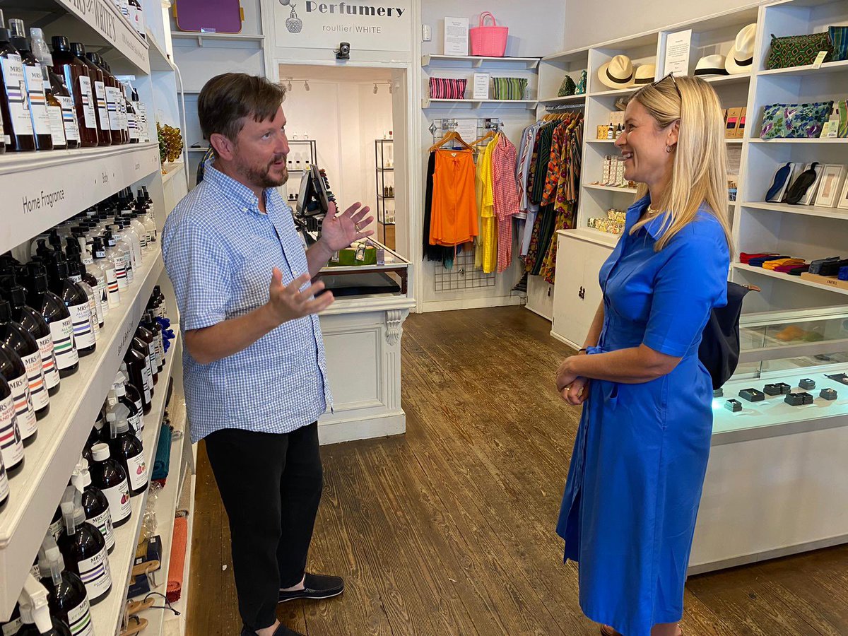 It was great to visit several local businesses on Lordship Lane last week and meet with staff and owners, many of whom have been there for decades.

It’s fantastic to see this High Street thriving, but I will also support small businesses with the challenges they are facing.