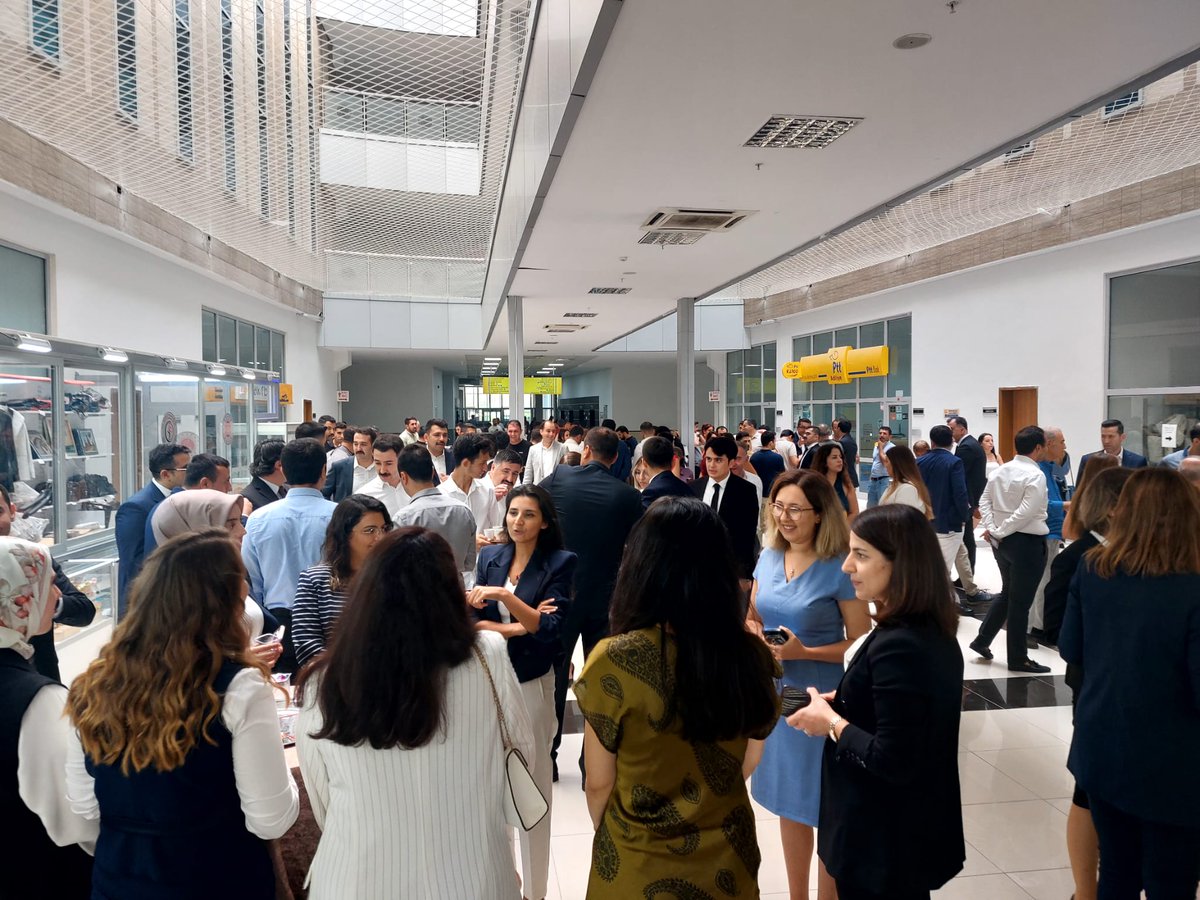 İskenderun adliyesinde düzenlenen 2024-2025 Adli Yıl Açılış Resepsiyonuna Baro Başkanımız Av. Erhan Nizamoğlu, yöneticilerimiz, Hakim ve savcılar, meslektaşlarımız ve yargı çalışanları katıldı.