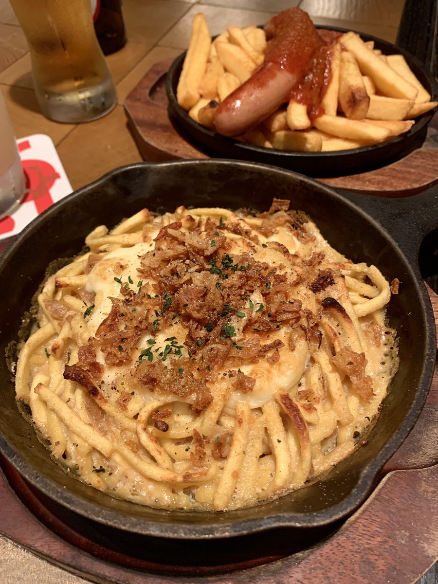 Heute mal „Deutsches Essen“ gegessen, authentisch war es nicht.. meine Sehnsucht nach gutem, europäischen Essen ist jetzt noch stärker.😭(🧀) #japan #tokyo #food
