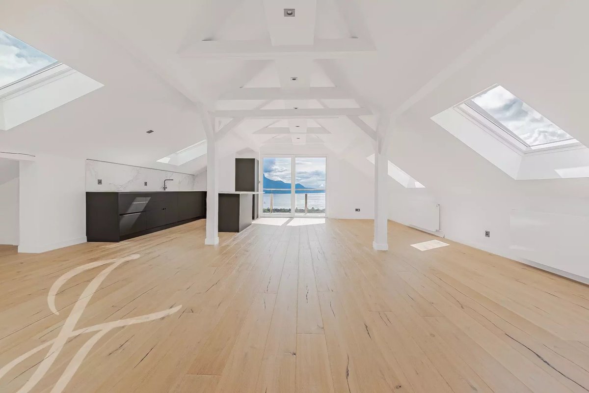 chasterealty's tweet photo. FOR SALE - New penthouse with panoramic view https://t.co/cljl746wjx https://t.co/hb1AvxW81I