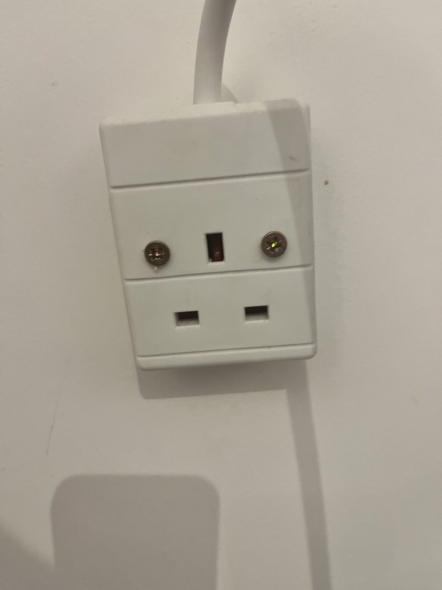 phazeelectrical's tweet photo. PAT Testing beauty salon this morning one failed extension lead with screws inserted through case a shock hazard waiting to happen? https://t.co/ztPkUvBZQy