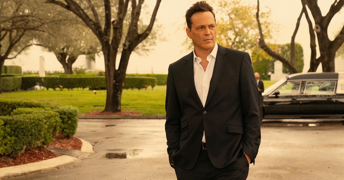 10 great TV shows to watch on Labor Day dlvr.it/TCjBLD