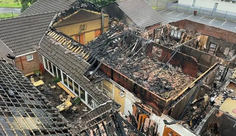 RadioGenoa's tweet photo. Green Island church burned down in Ireland. In recent years in Europe many churches have burned and numerous mosques have been built. Strange coincidences. https://t.co/EDPxhhbo47