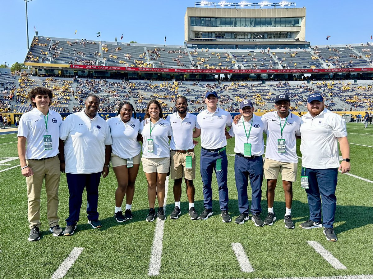 jevlee's tweet image. Game 1 vs West Virginia the @PennStateFball Video & Sideline Technology Staff
VERY proud of every single 1 of you
#highproductionlowmaintenance
@Blake_Yunker dominated the sideline technology 🤝🏾 🫡