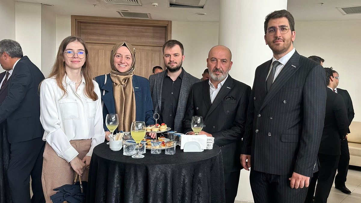 MUSIADSakarya's tweet photo. 2024-2025 Adli Yıl Açılışına Başkan Yardımcımız Ahmet Cihan, Kadın Komisyonumuz Şeyma Erbir ve Yönetim Kurulu Üyemiz Melih Atasoy katılım sağladı. 

Bu vesileyle yeni adli yılın tüm hukuk camiasına hayırlı olmasını temenni ederiz. https://t.co/XWacRm2fRN