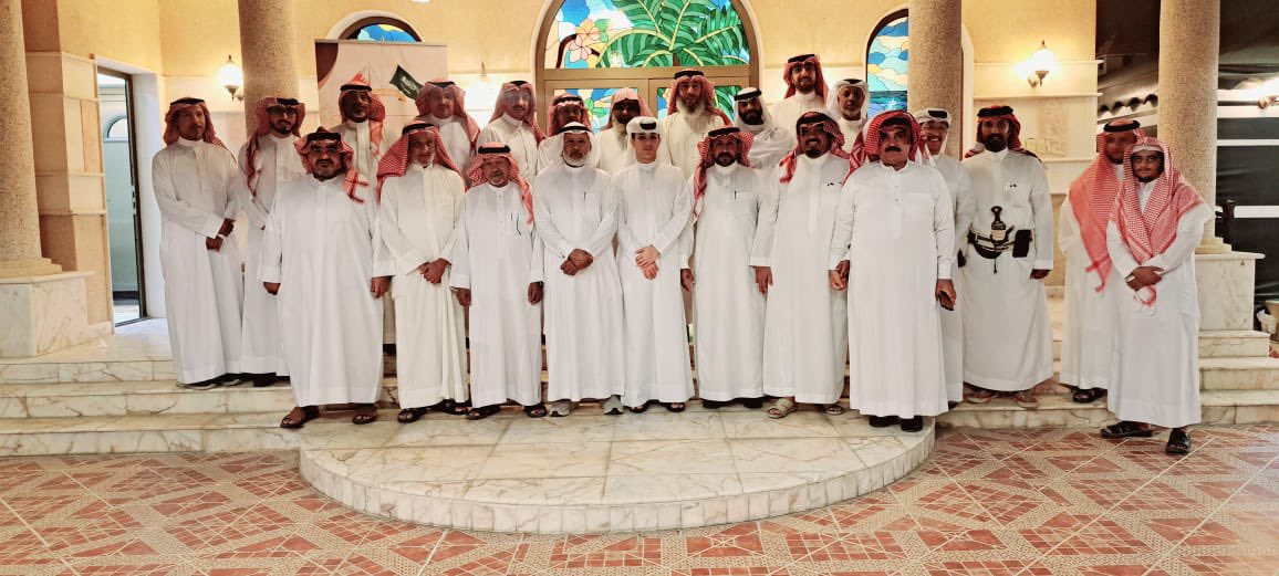 fuzaia_mehmeed's tweet photo. احتفلت أسرة #الفزيع_العيون  في 30 اغسطس 2024 م  بأبناء العمومه أبناء علي بن حسين #الفزيع #البحرين في #العيون بمجلس عميد الأسرة.

استهلّ الحفل بآيات من الذكر الحكيم ثم كلمة راعي الحفل وعميد الأسرة؛ كما استمع الجميع نبذة عن العيون وأسرة الفزيع العيون وقصيدة للشاعر سعد آل عبود. https://t.co/lKexK1d2Tf