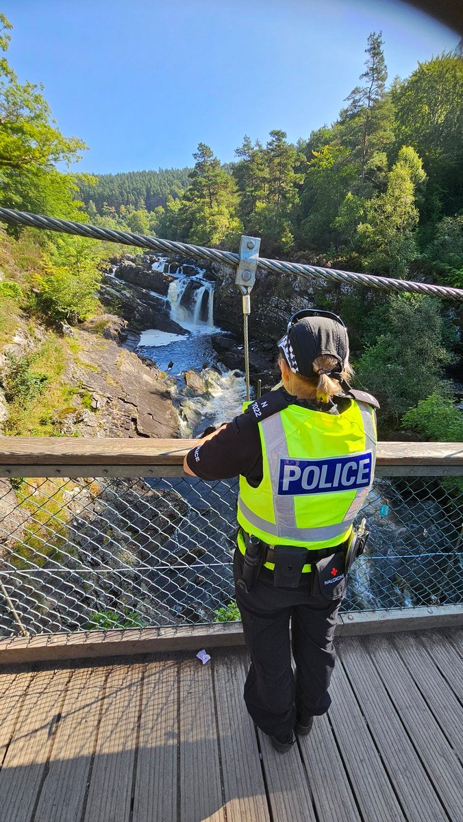 cromartyboard's tweet photo. Patrols looking for illegal fishing have been ongoing at varying times of day.  On Saturday we were joined by Police Scotland on one such patrol and multiple sites were visited. We are grateful for the ongoing support they offer us in tackling illegal fishing. https://t.co/Z5dEVecguh