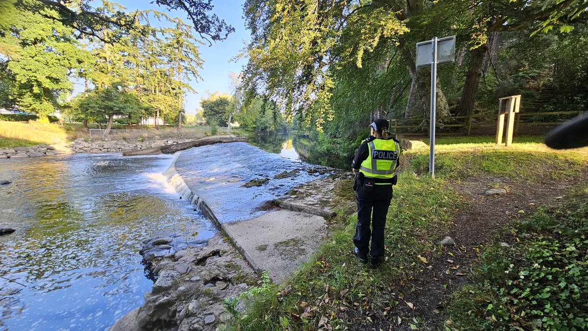 cromartyboard's tweet photo. Patrols looking for illegal fishing have been ongoing at varying times of day.  On Saturday we were joined by Police Scotland on one such patrol and multiple sites were visited. We are grateful for the ongoing support they offer us in tackling illegal fishing. https://t.co/Z5dEVecguh