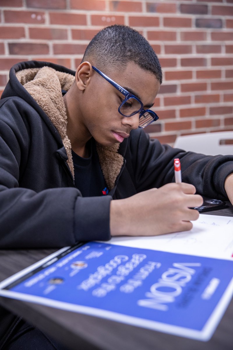 live2_aspire's tweet photo. A powerful vision statement is more than words—it’s a blueprint for success. 

Dream BLDRS empowers you to create a clear and actionable vision that sets the course for your future.

Unlock your student’s potential with #DreamBLDRS!

#Vision #LeadershipDevelopment
#Education https://t.co/dYL8ZPCibI