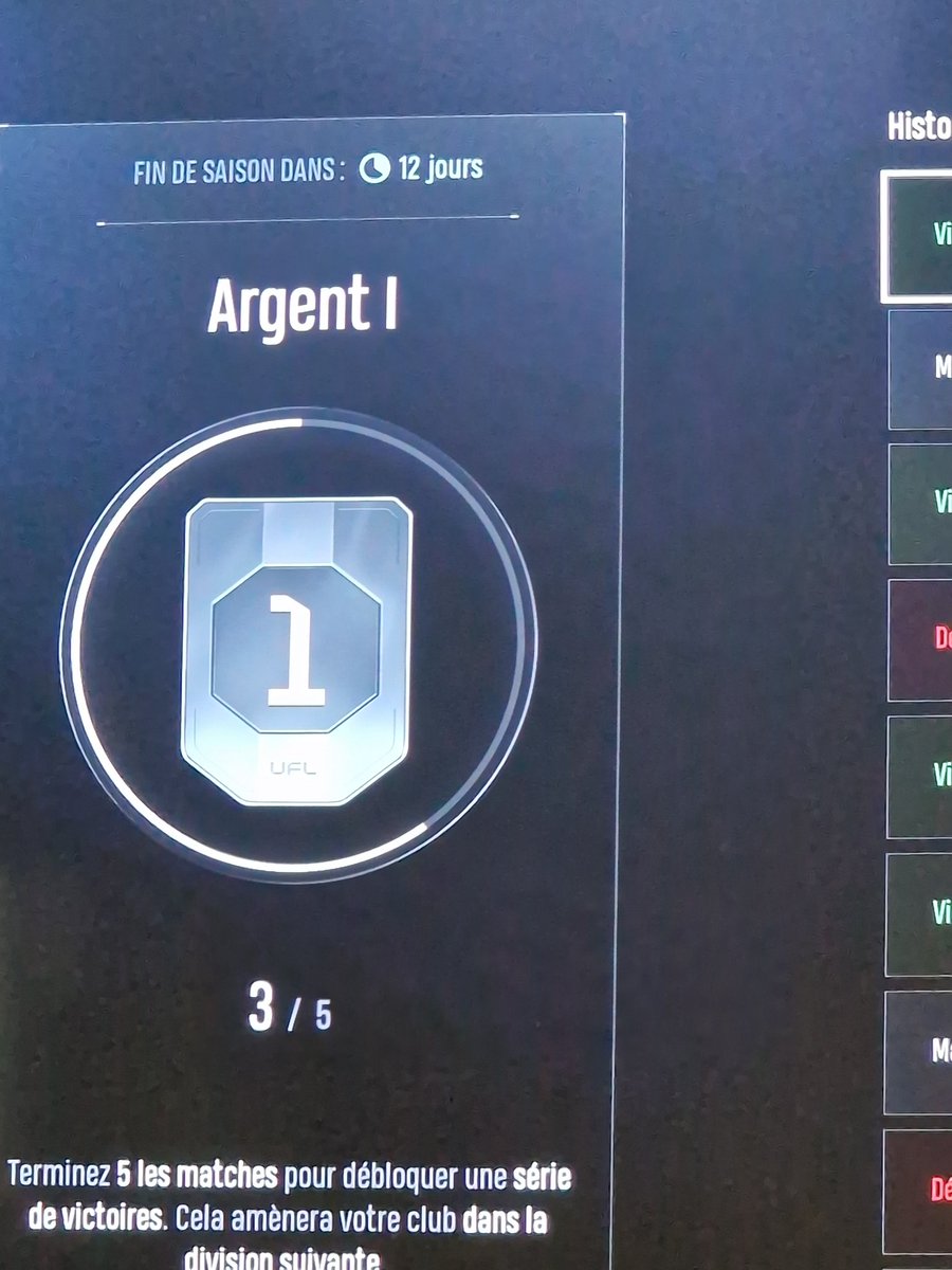 mickapzx's tweet photo. @UFLgame Can you verify if you are not a problem with the credit system ? I win lot of match but i' m not winning lot of credit. I can't evolute my team :/ https://t.co/LioBG4ke8y