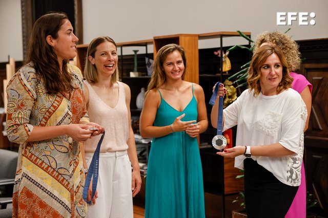 🏅 Catalá reafirma su apoyo al deporte de élite en la recepción a las deportistas olímpicas