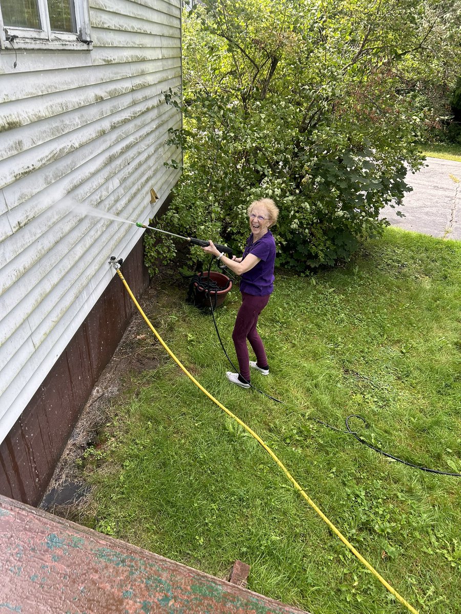 Nicole Mullins, PhD, EP, CSCS 🐧⚡️🐾 tweet media