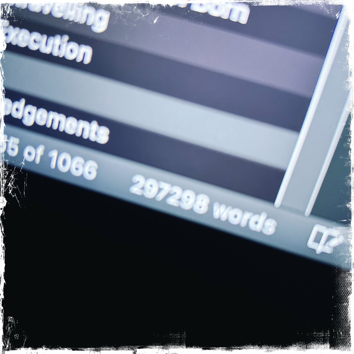 misterkristoff's tweet photo. Best book I’ve ever written. 

EotV3 is done, droogs. I cannot fucking wait for you to read it.

🖤⚔️🦇 https://t.co/JrSE0tntF7