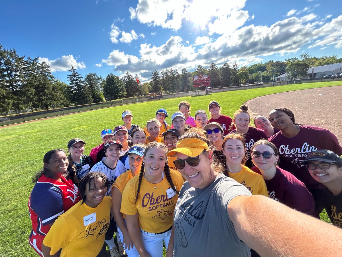 CAMP DAY!! 🥎🐿️ TIME TO BUILD THE NEST!!