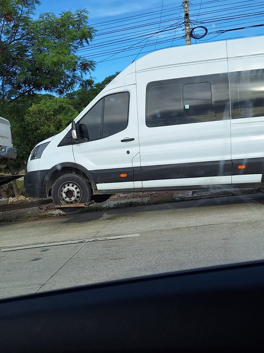 🔴#AlMomento así la calle Prolongación Chac Mool debido a los accidentes de Av Colosio, tome precauciones 
#ReplrteDeTrafico #Cancún