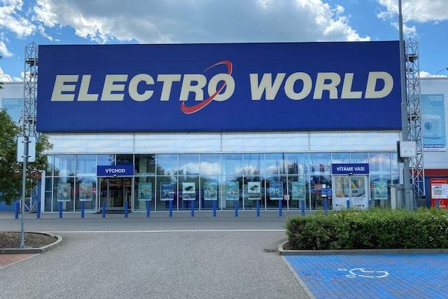 ADSLcz's tweet image. Electro World se od 1. září mění na DATART. ⬇️⬇️⬇️
#adsl #electroworld #datart 
adsl.cz/clanky/electro…