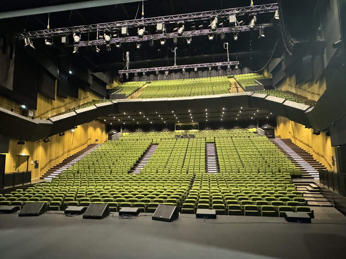 Johan Nilsson (@_jni_) on Twitter photo A quick trip to Odense to check out the venue for the 2026 joint <a href="/NordicOikos/">Nordic Society Oikos</a> and @GfoeSoc meeting. Looks great, already looking forward to it 😃 Make sure to mark 14-17 sep in your calendars! A quick trip to Odense to check out the venue for the 2026 joint <a href="/NordicOikos/">Nordic Society Oikos</a> and @GfoeSoc meeting. Looks great, already looking forward to it 😃 Make sure to mark 14-17 sep in your calendars!