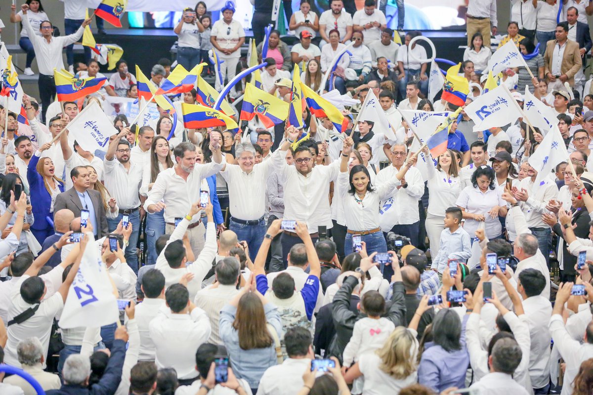 Nos comprometemos a seguir trabajando en la renovación del Movimiento <a href="/CREOEcuador/">Movimiento CREO Ecuador</a> 🇪🇨, reconectando con nuestras bases y reflexionando sobre nuestro accionar durante estos 12 años para corregir errores y potenciar aciertos ✅

Durante la Convención Nacional CREO en Quito, abrimos