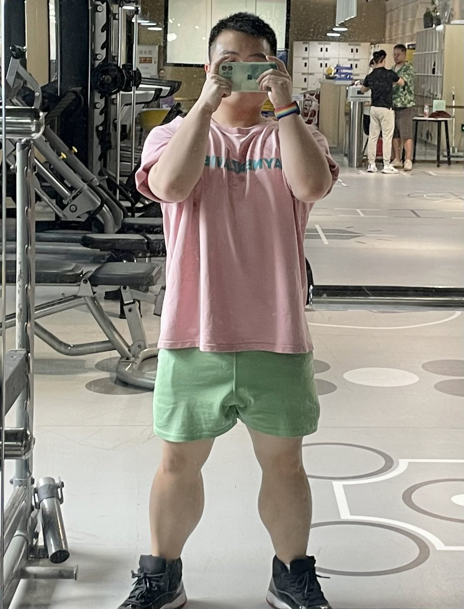 MoYuLih's tweet photo. 锻炼日记 https://t.co/oggjrFBwm0