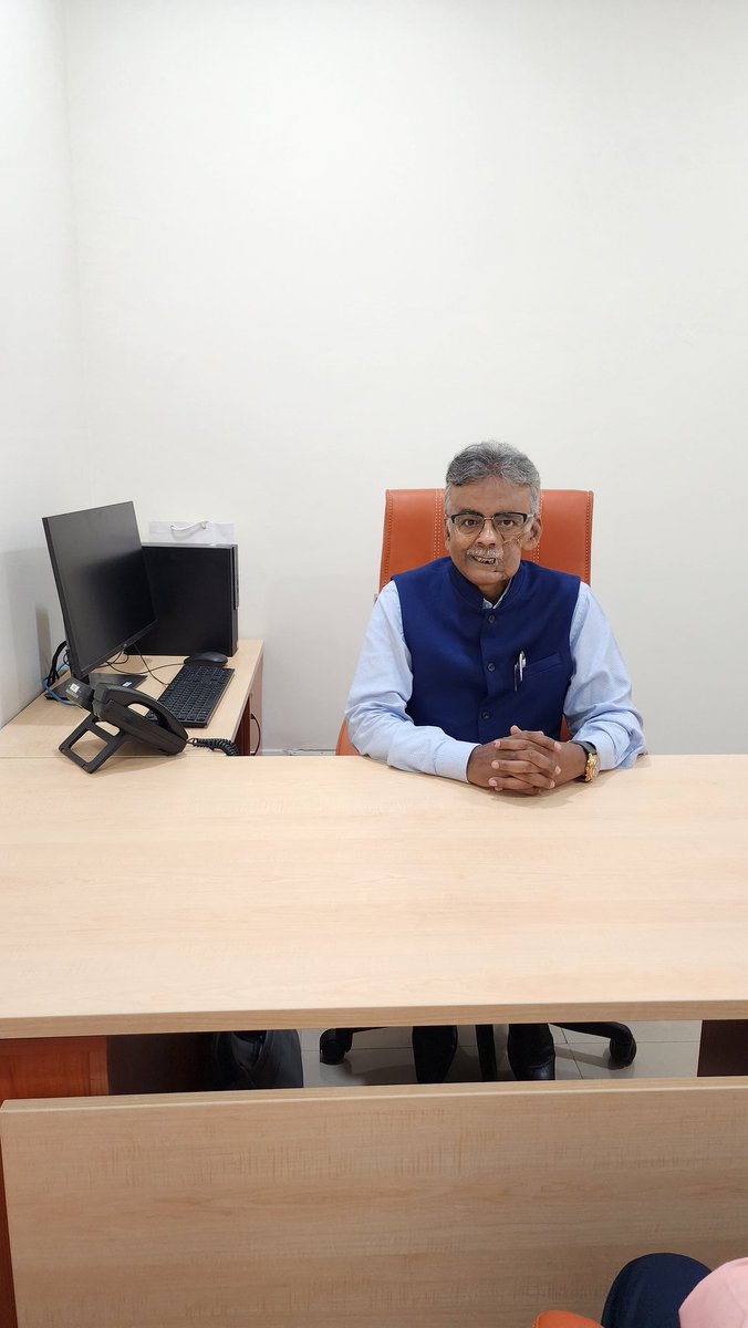 guptaakhilesh63's tweet photo. So delighted to begin my new innings by assuming in person my new office n meeting with newly recruited team of young researchers as part of my assignment as Distinguished Professor n Adviser at the Centre of Excellence on Disaster Mitigation n Management at @iitroorkee Greater Noida Extension Centre (GNEC) in the Knowledge Park II Greater Noida. 
Excited to work in my favourite research areas of climate change impact on socio-economic sectors like agri, health, water, energy n environment; CC n  Extreme Events, Policy Research in DRR; public awareness, sensitization of Policy makers n disaster managers, etc.

@Director_IITR @envirosafe2007