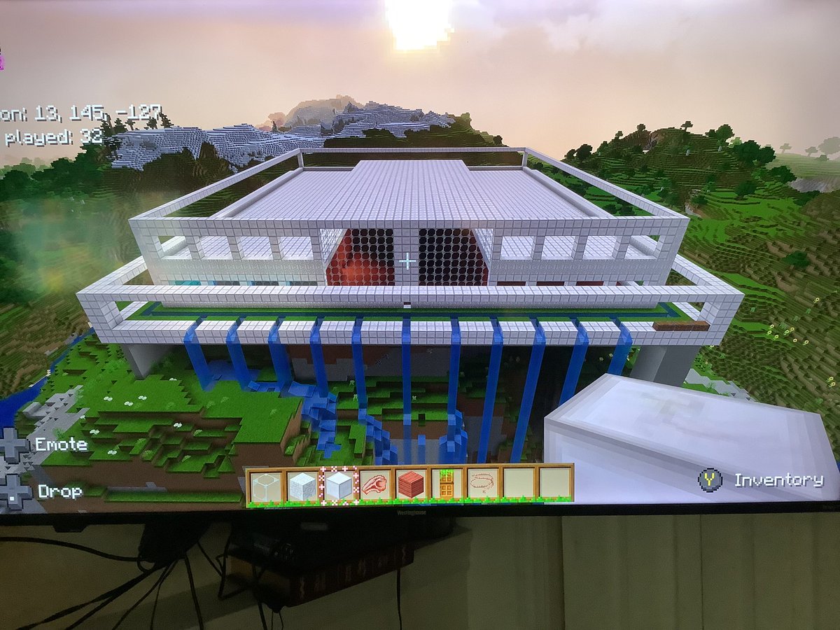 Here is the rest of the central mansion on Minecraft