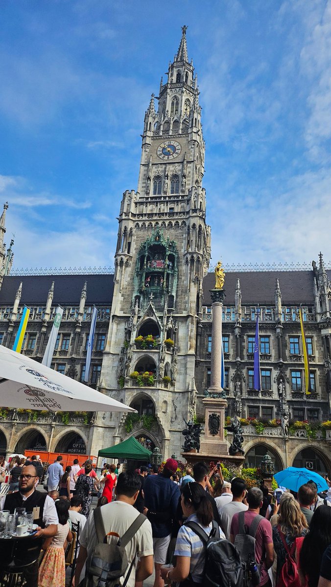 Dave Onylight tweet media