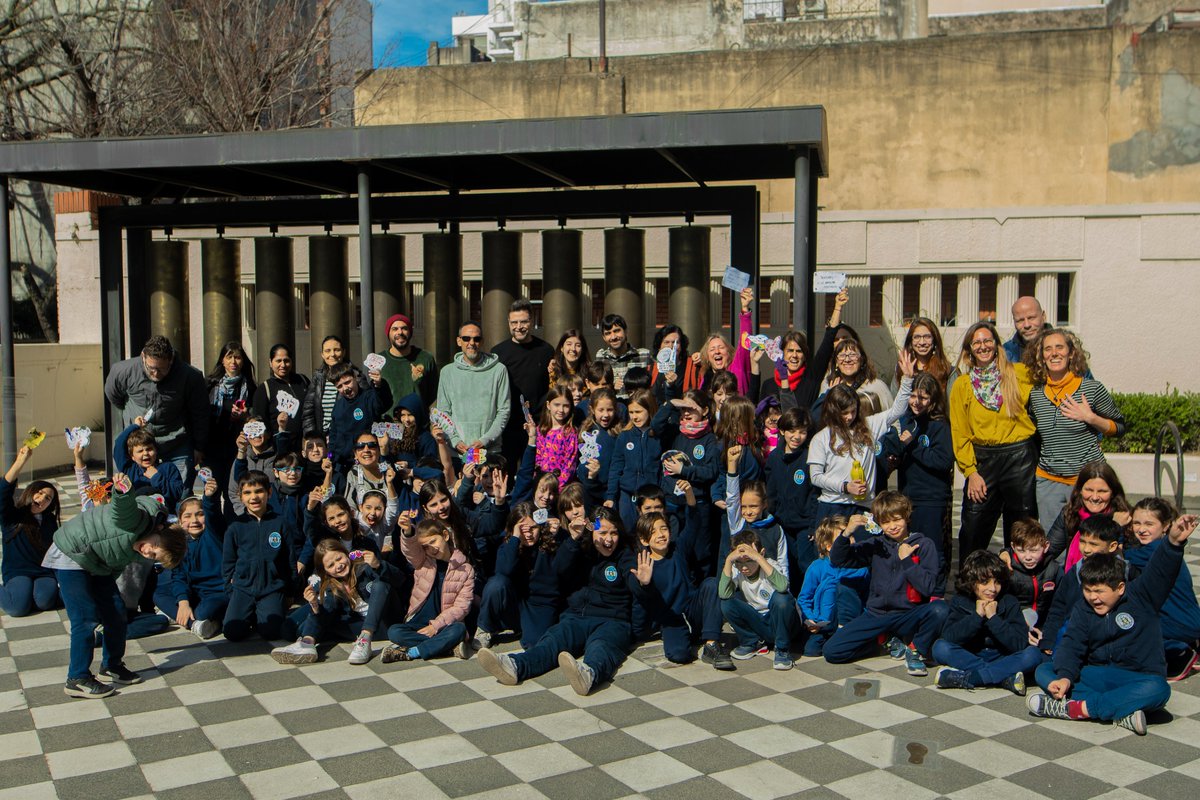 👦👧 Infancias y derechos en juego en el Mes de las Infancias

Compartimos un espectáculo de narración escénica y un taller de artes plásticas, con ejes temáticos que se abordan en la Convención sobre los Derechos de los Niños y las Niñas (UNICEF)