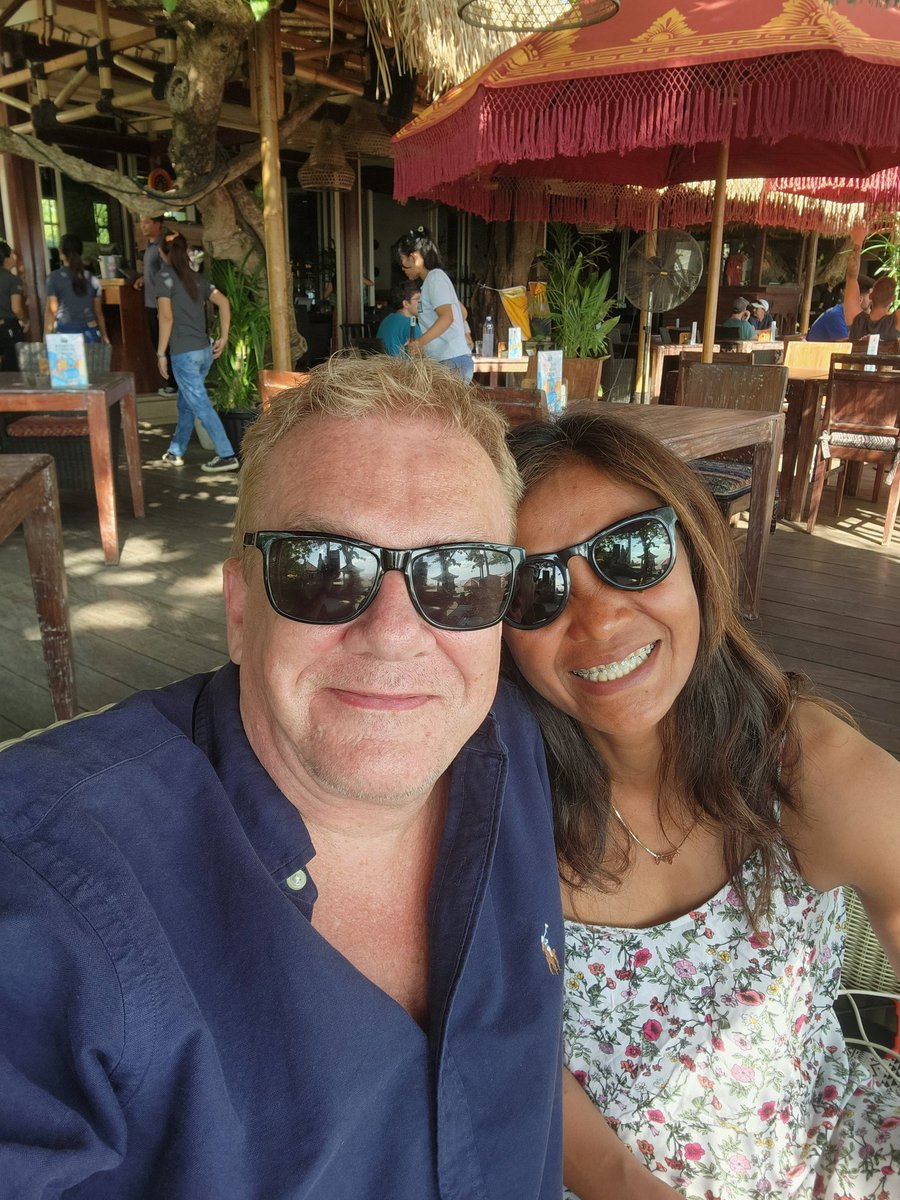 RealPhilSnowden's tweet photo. Bali https://t.co/8JJ1HGIHLw