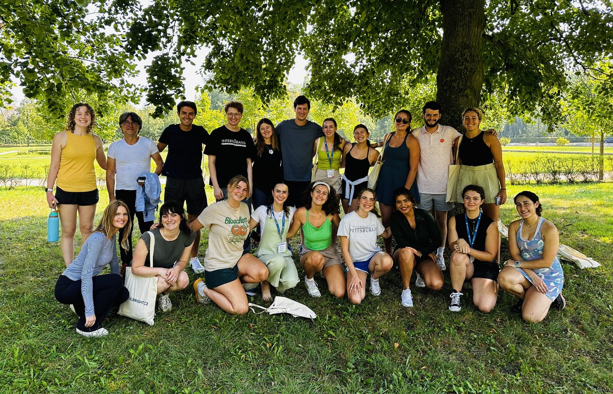 Welcome 25 #Fulbright English Teaching Assistants, who will teach the English language and host numerous after-school activities at 26 high schools in 22 towns throughout the Czech Republic. Good luck!
#teaching #exchangesmatter #exchangetheworld