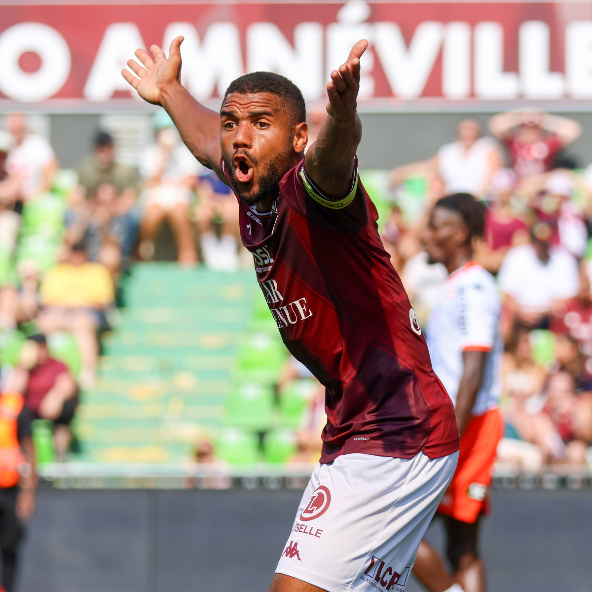 FCMetz's tweet photo. #FCMLAVAL [ ℙ𝕣𝕠 ]

👨‍🍳 Au menu ce samedi : du soleil, 𝟭𝟴 𝟯𝟲𝟵 𝘀𝗽𝗲𝗰𝘁𝗮𝘁𝗲𝘂𝗿𝘀 et un stade qui explose à la 90+5' ! ⚡️